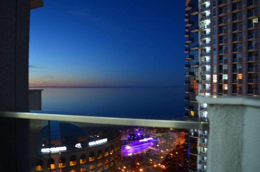 Apartment Orbi Sea Tower David 巴统 外观 照片